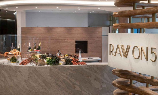Raw on 5