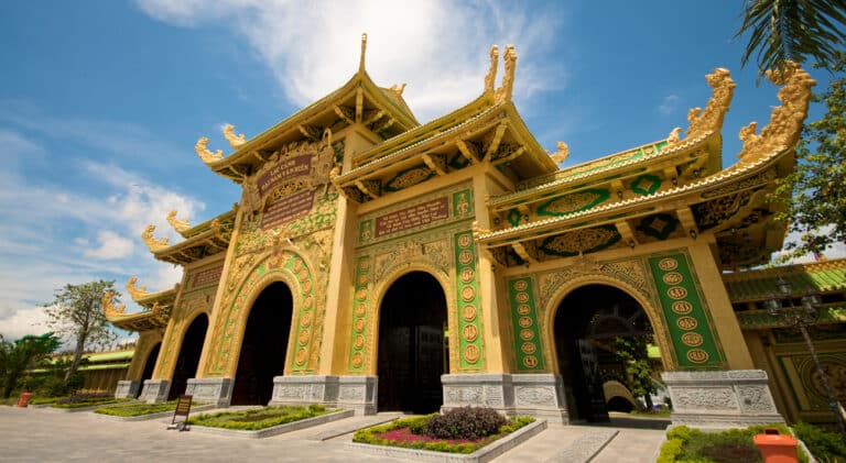 Vision Cruise Exclusive Thailand, Vietnam & Hong Kong Explorer