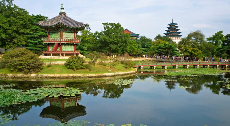 Vision Cruise Exclusive Pursuit of the Far East